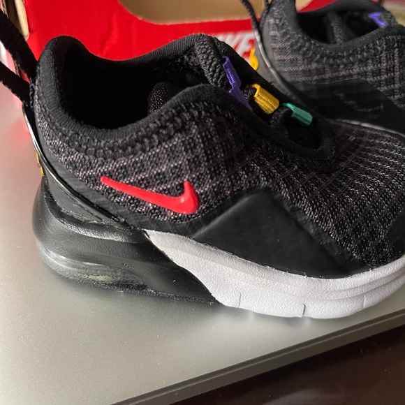 Nike baby shoes size 2C new with box - Picture 3 of 5